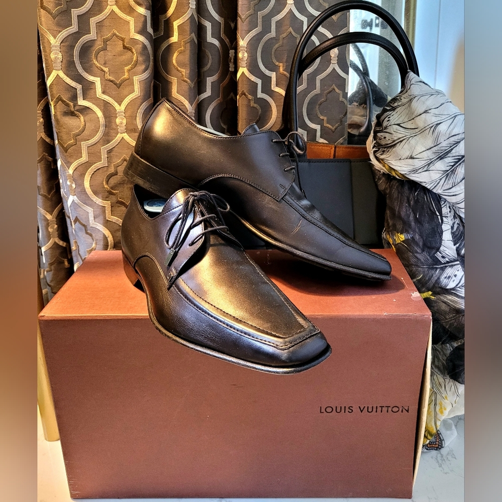 Mens LV dress shoes
